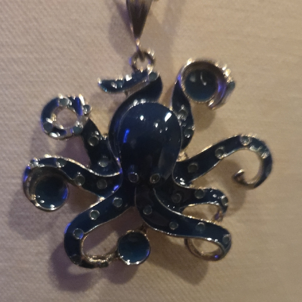 Elegant Blue Octopus Pendant Necklace